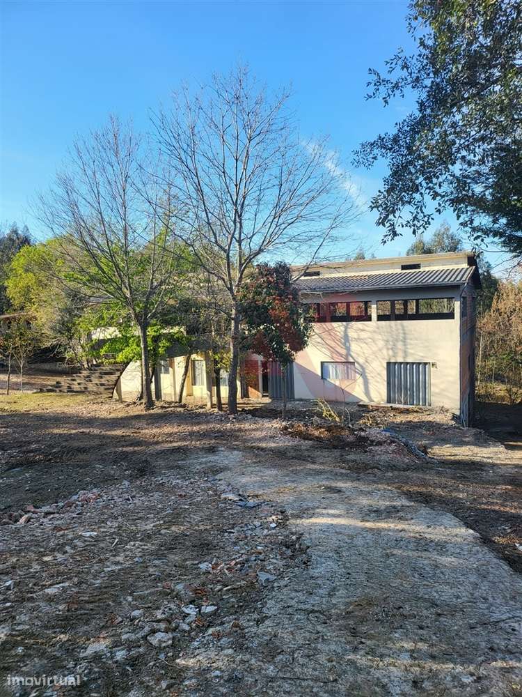 Armazém com 1547 m2 em Recarei, Paredes - Grande imagem: 5/9