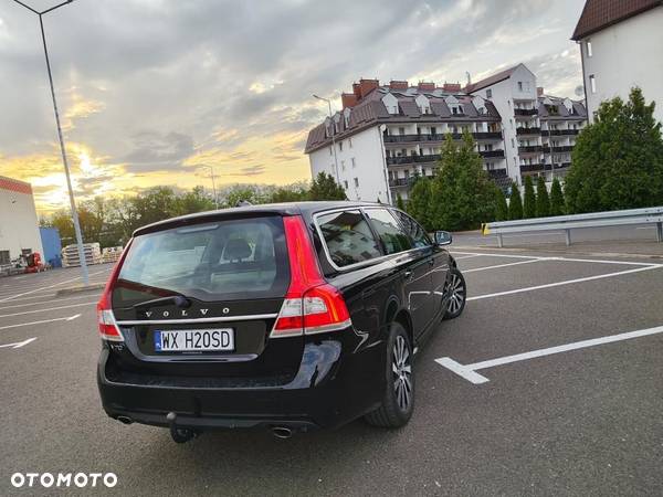 Volvo V70 D4 Geartronic Summum - 6