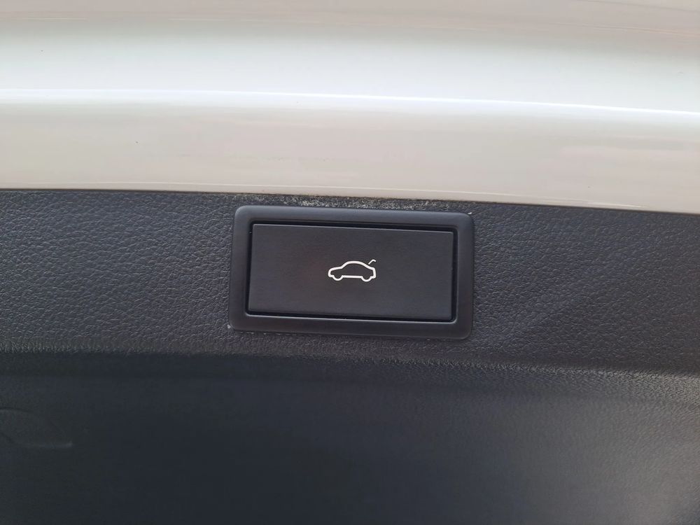 SKODA OCTAVIA HAK 230V 3-strefowa Klima Indukcja 2,0 TDI 150KM DSG ASO VAT23%