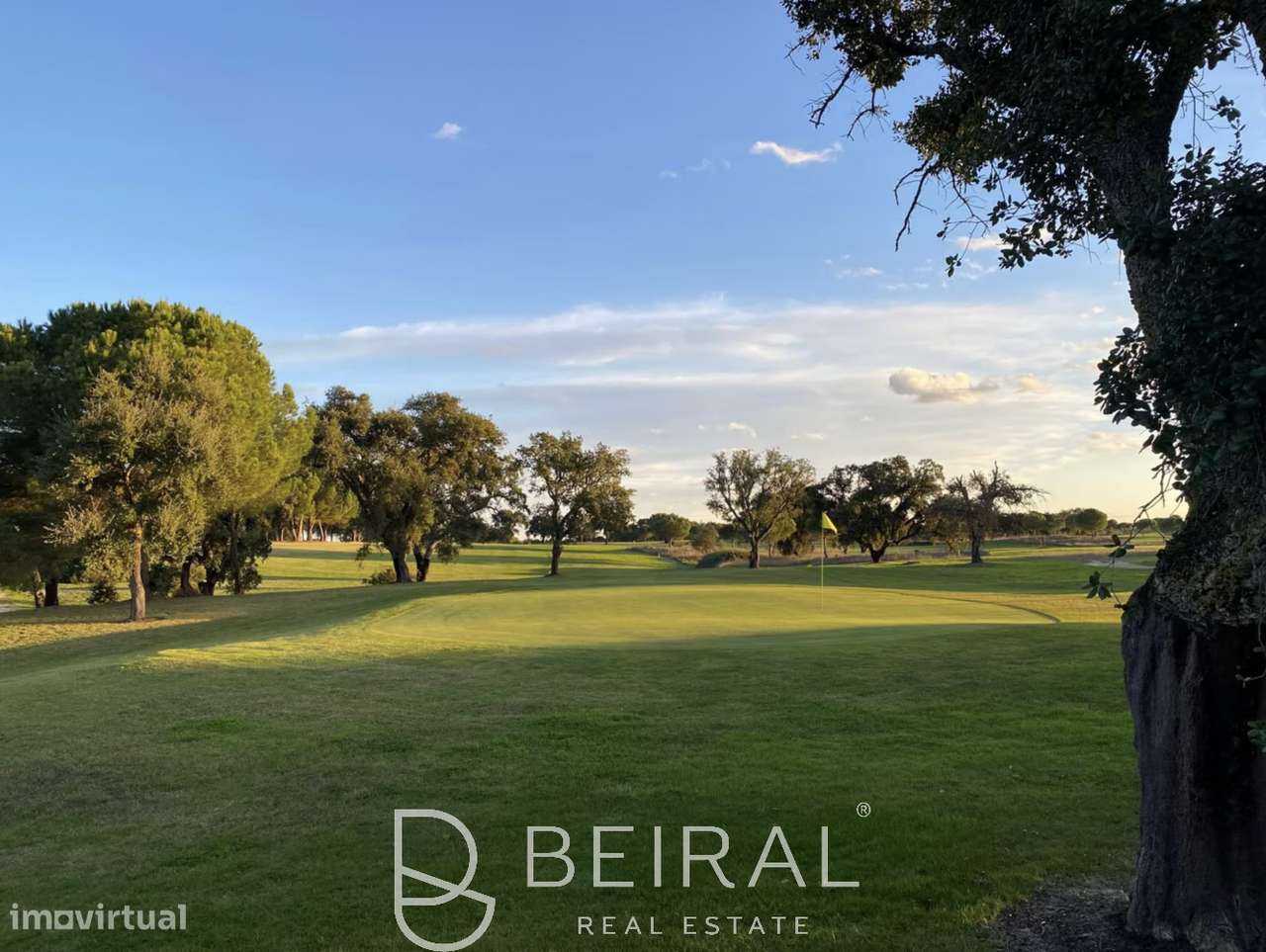 TERRENO DE PRESTÍGIO FRENTE AO LAGO NO GOLF DE SANTO ESTÊVÃO-23