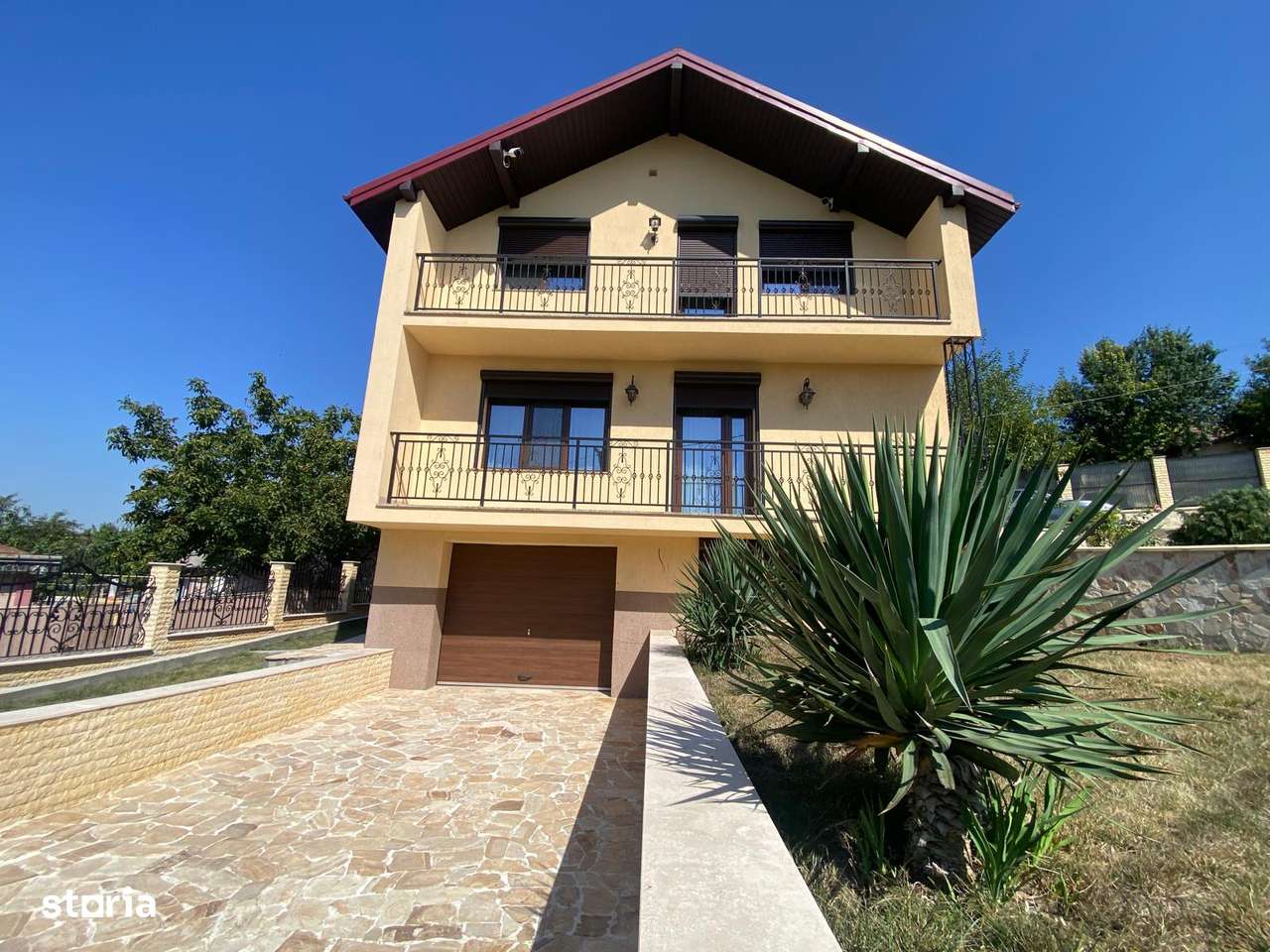 Casa de vanzare Letcani Iasi D+P +E , garaj, mutare imediata! - Imagine principală: 3/16