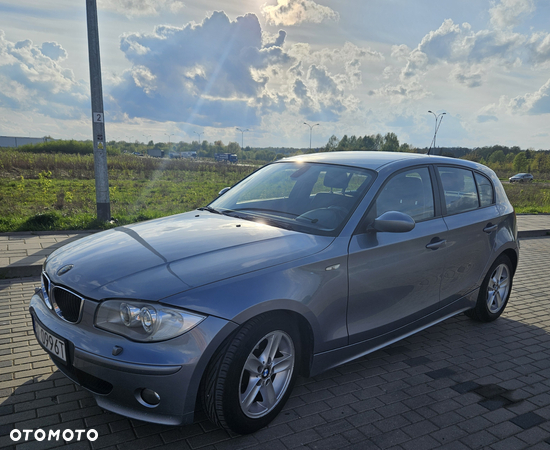BMW Seria 1 120i - 4