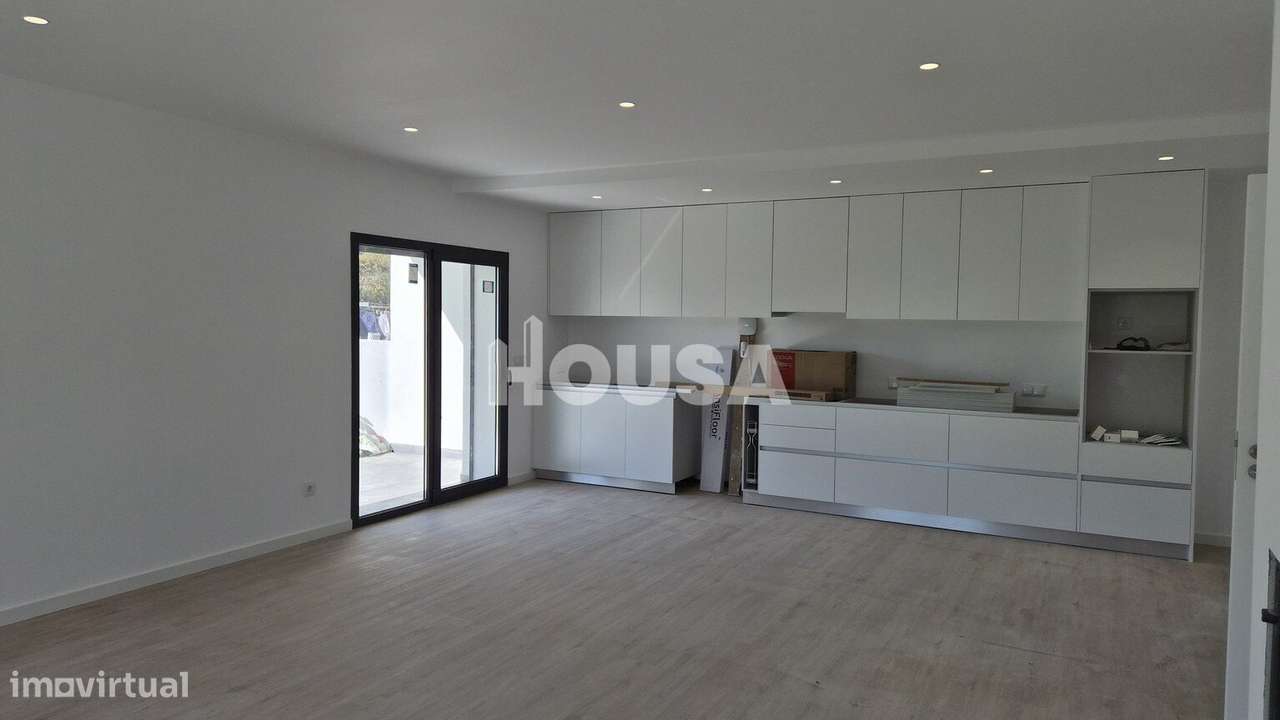 Moradia T3 Térrea Geminada – NOVA-32