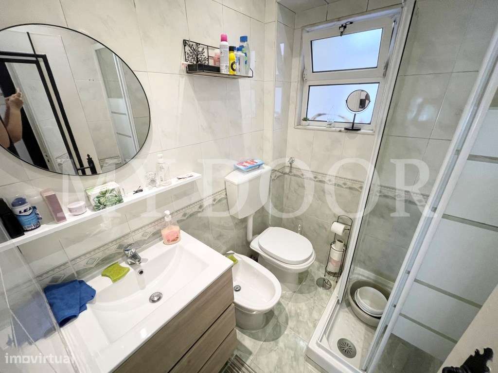 Apartamento T2 - Moscavide - Remodelado - RCH a nível de 1º andar -...-25