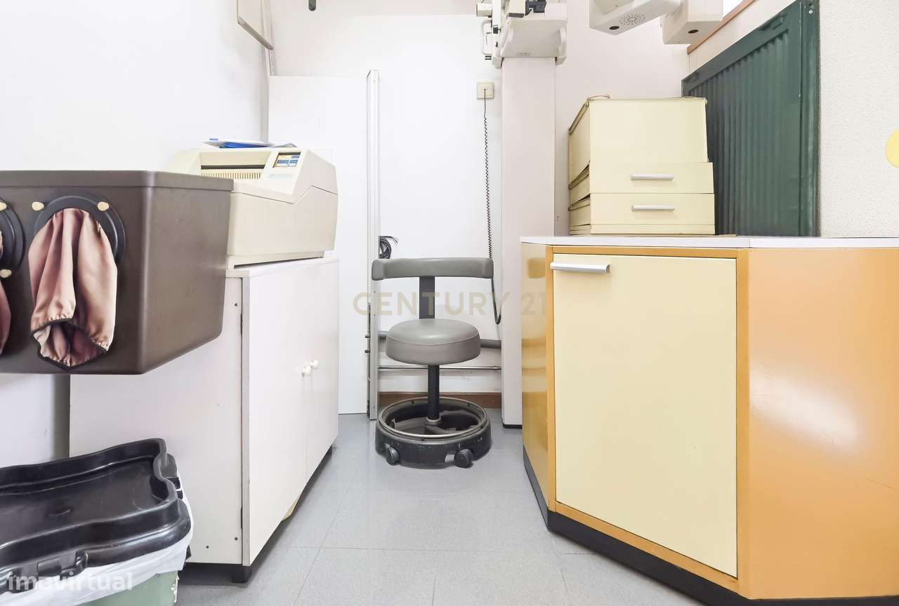 Clínica Dentária - Oportunidade Única! - Grande imagem: 5/15