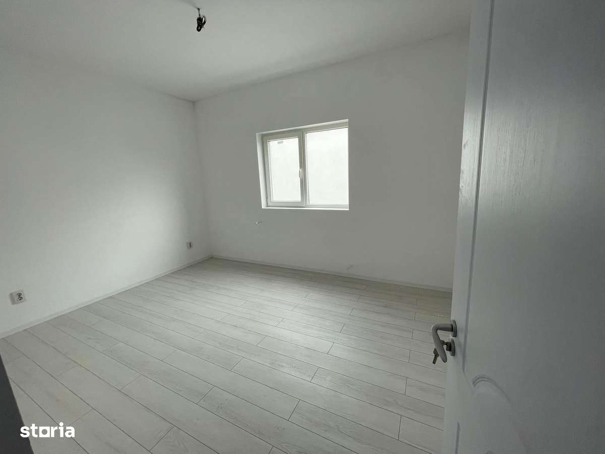 Casă 3 camere + mansardă, strada Safirului - Imagine principală: 2/6