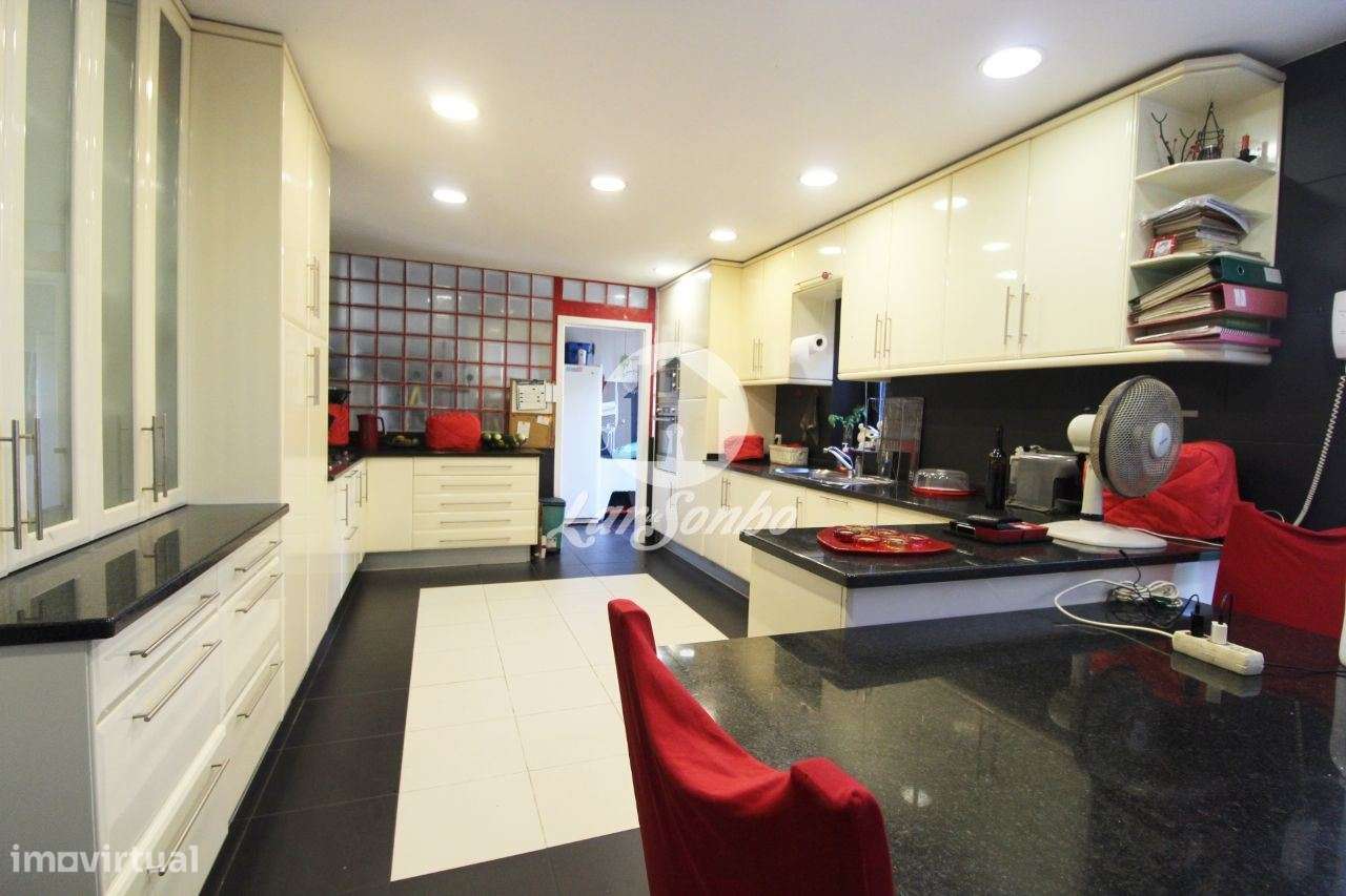 Moradia com 4 quartos e piscina a 7min. do metro em Aveleda - Vila ... - Grande imagem: 3/19