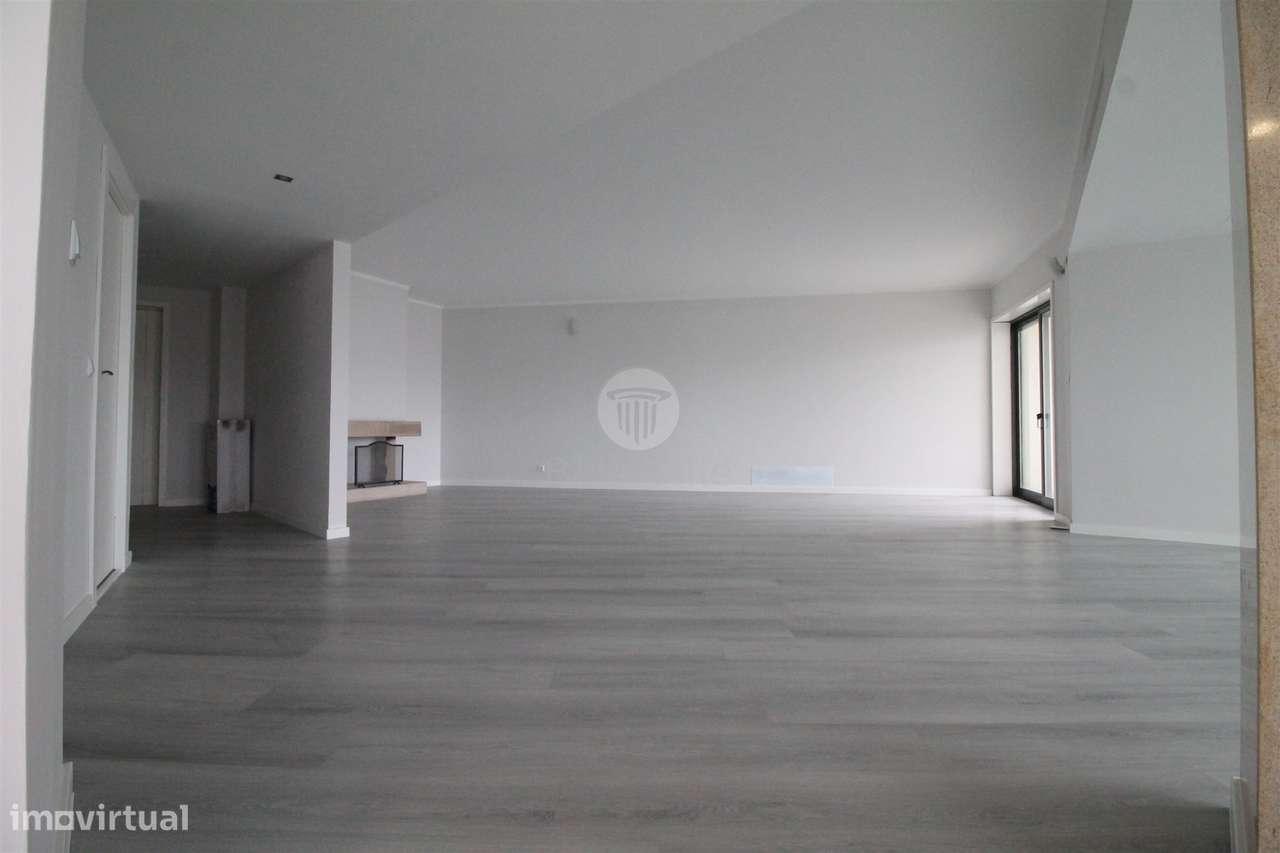 apartamento T4, 255m2,  perfeito para quem valoriza espaço-12