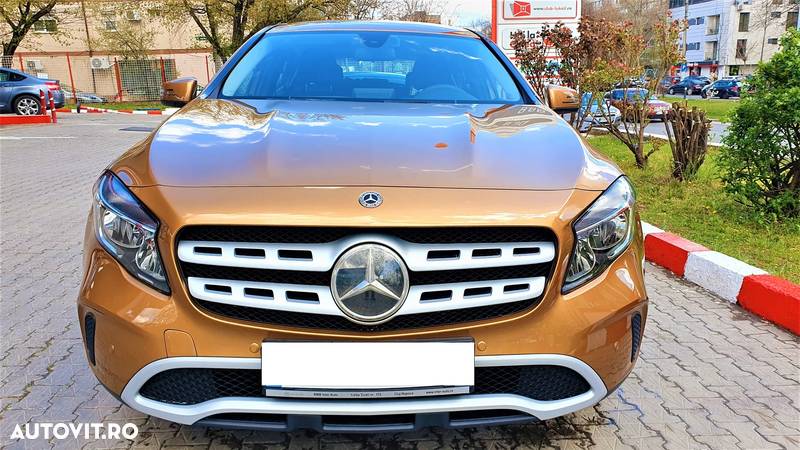 Mercedes-Benz GLA 200 - 4