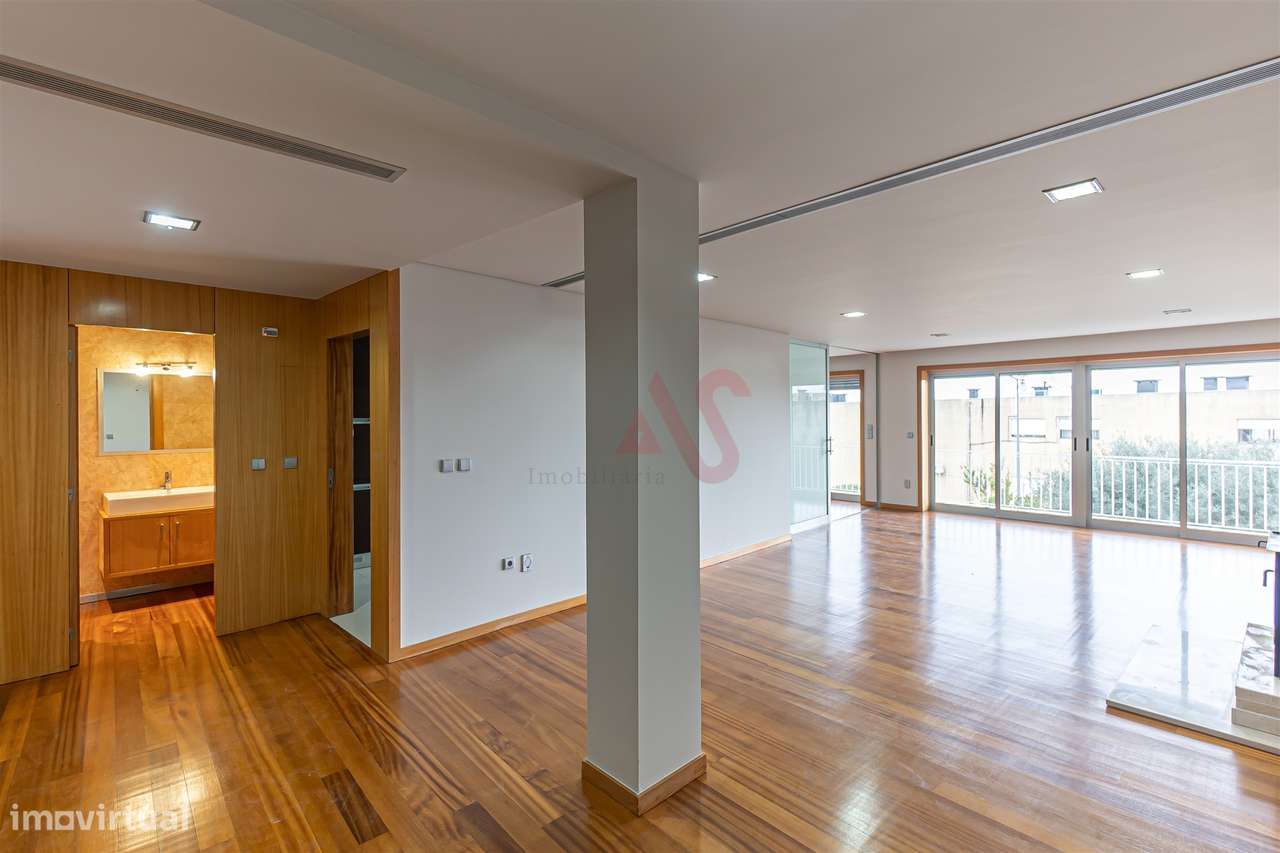 Moradia em Banda T3 em Mesão Frio – Zona Premium de Guimarães-11