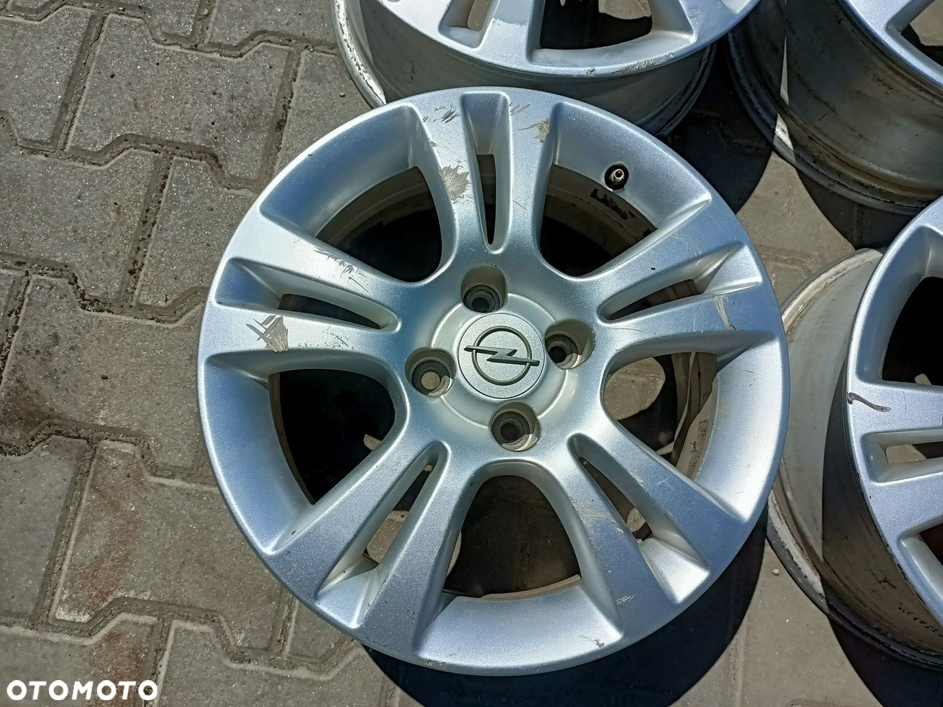 FELGI OPEL CORSA D E MERIVA 15 6.0J ET39 4X100 - 7