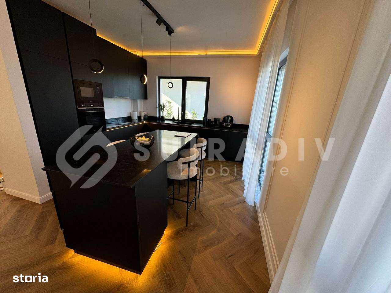 Vilă ULTRA-LUXOASĂ în Andrei Mureșanu – Eleganță și exclusivitate - Imagine principală: 5/9