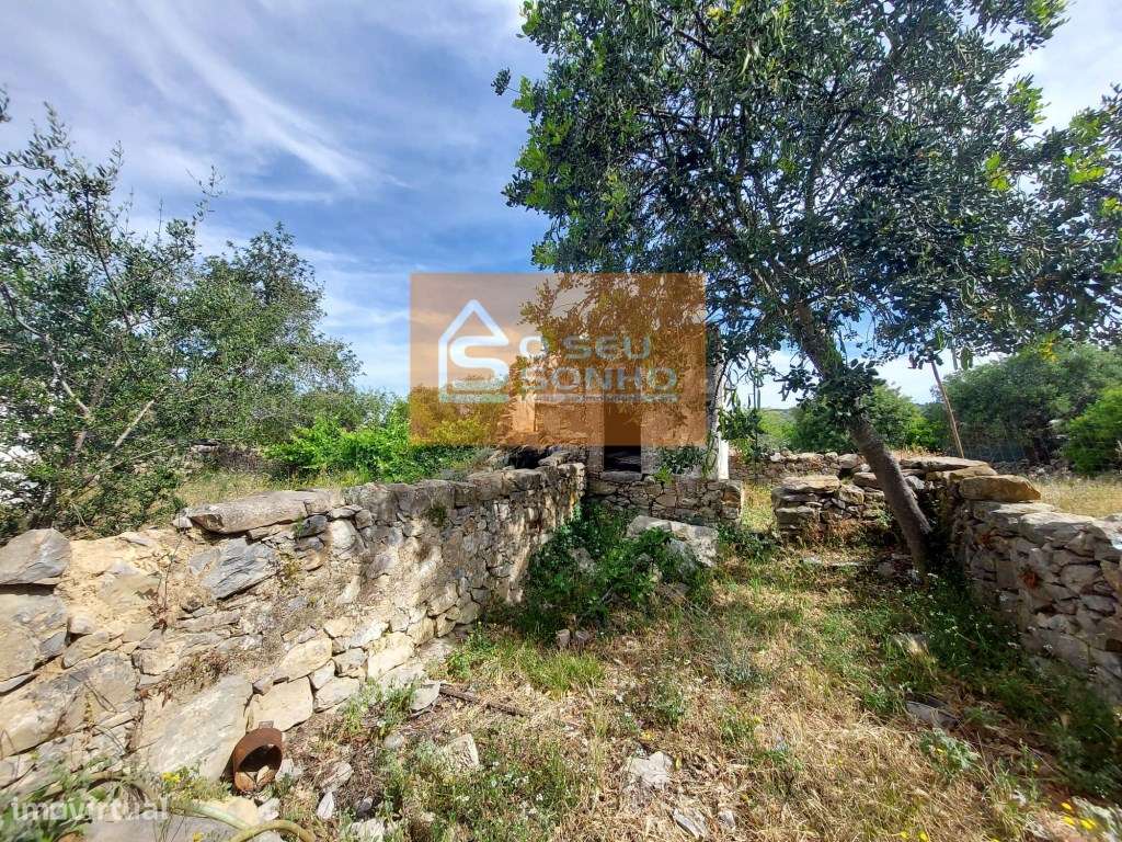 Casa Antiga para recuperar perto de São Brás de Alportel-17