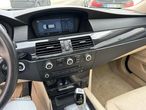 BMW 520 dA Touring Executive - 14