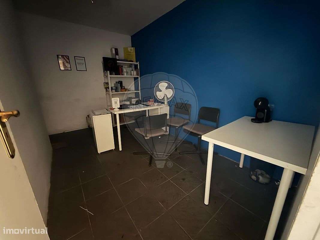 Armazém  para arrendamento - Grande imagem: 5/9