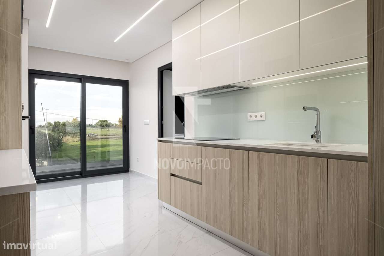 Montijo - Apartamento T3 com parqueamento e arrecadação - Grande imagem: 5/27