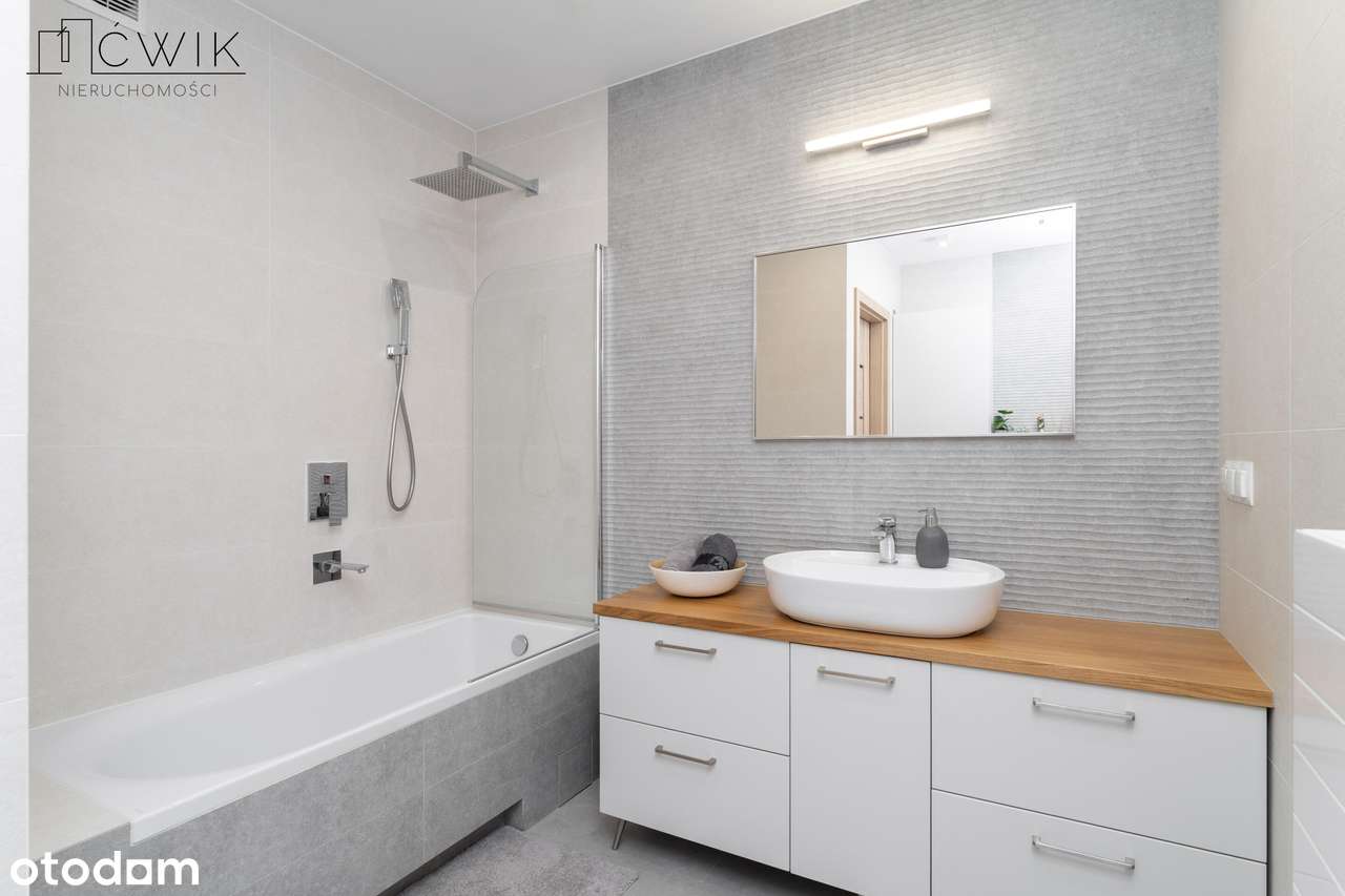 Dom gotowy do zamieszkania - 600 m od PKP!-12