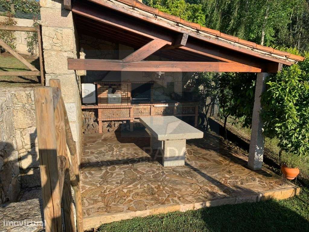 MORADIA C/ PISCINA || VISTAS RIO || VILA NOVA DE CERVEIRA-6