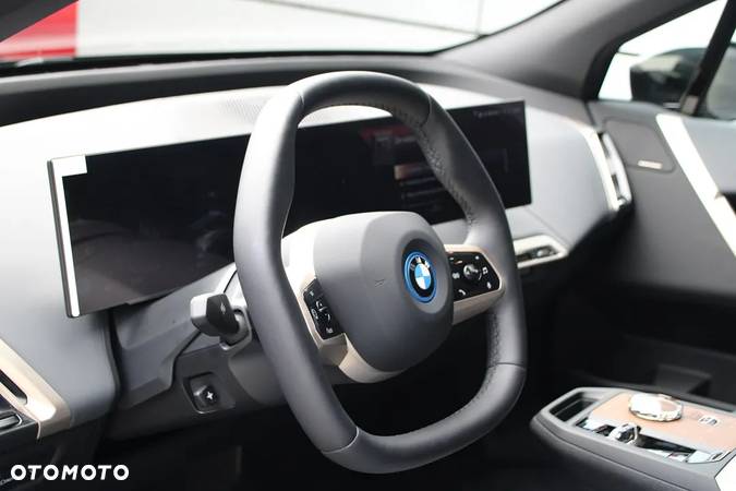 BMW iX xDrive40 Signature - 14