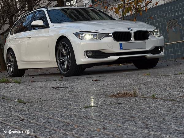 BMW 318 d Touring Aut. M Sport - 2