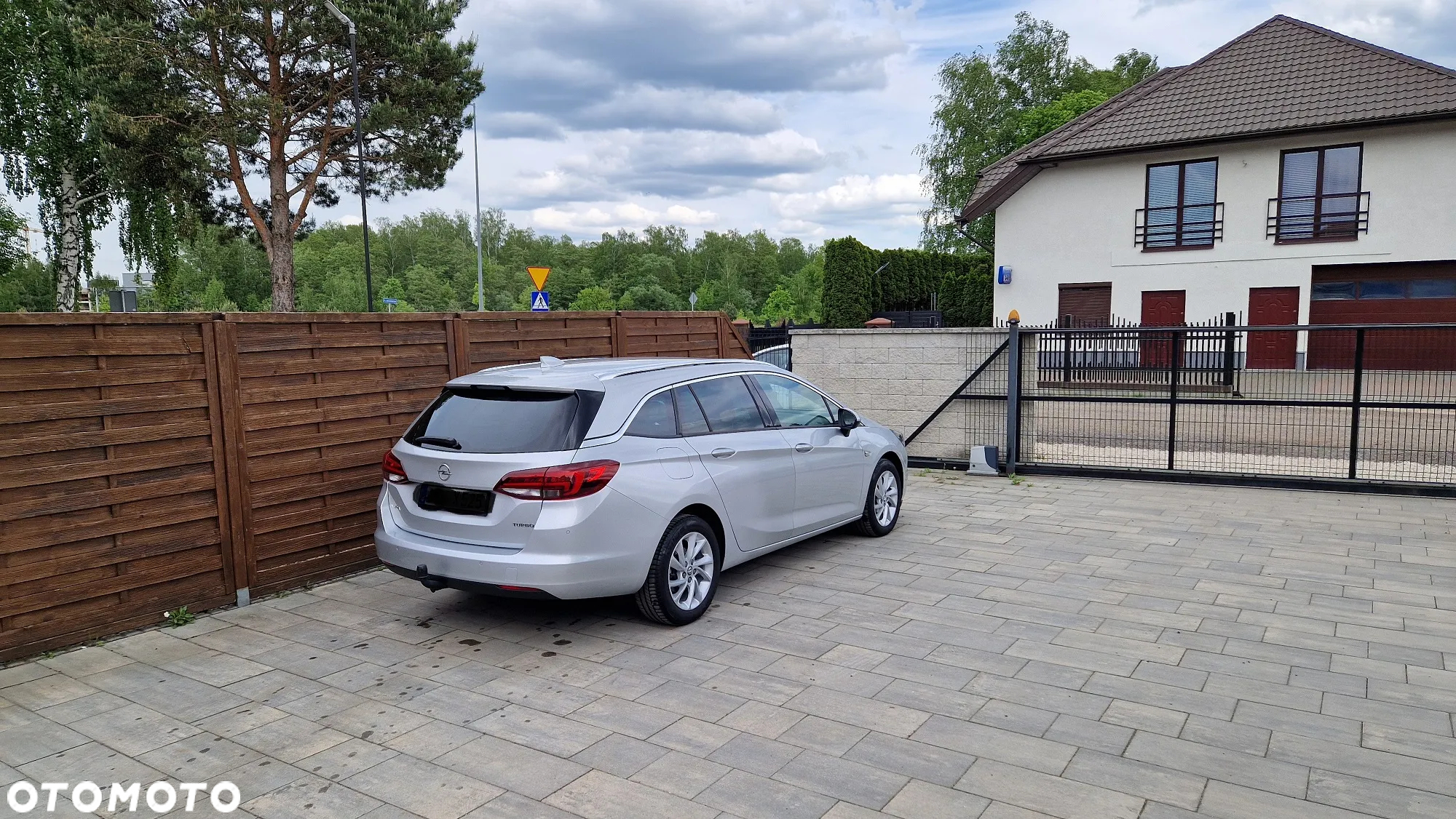 Opel Astra 1.4 Turbo Sports Tourer Innovation - 4