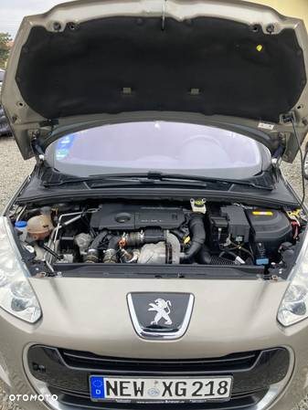 Peugeot 308 HDi FAP 110 EGS6 Premium - 13