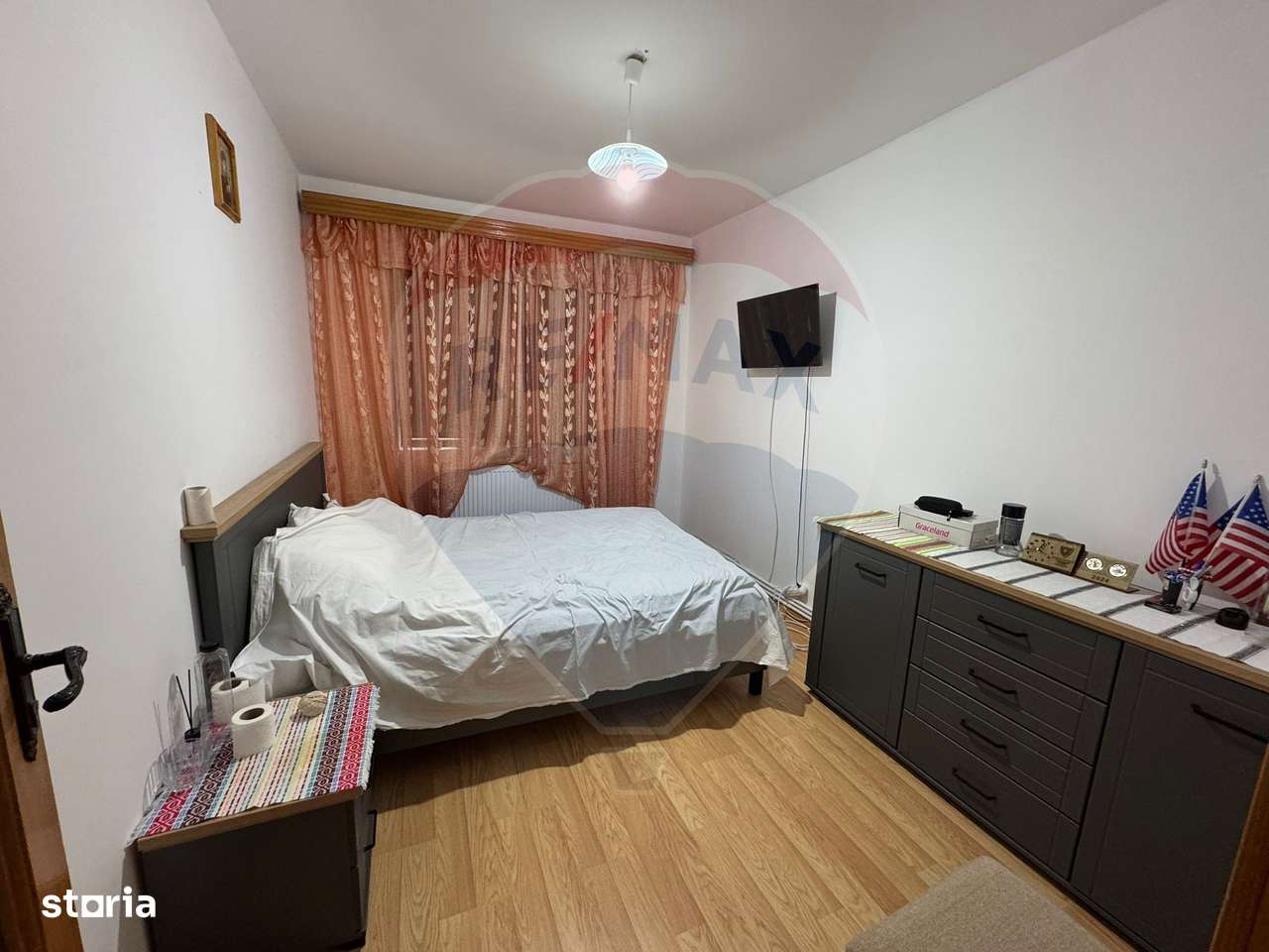 Apartament cu 2 camere  in zona Central-0