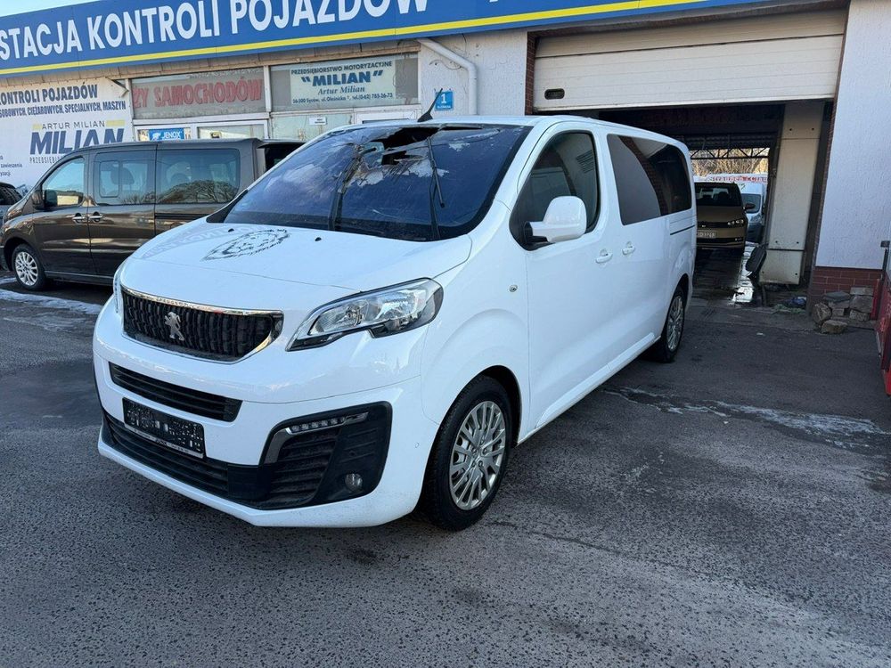 Peugeot Traveller 2020