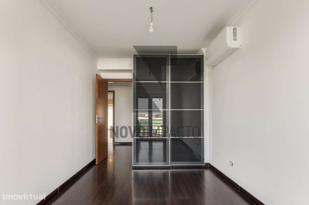 Montijo - Apartamento T3 parqueamento e arrecadação-12