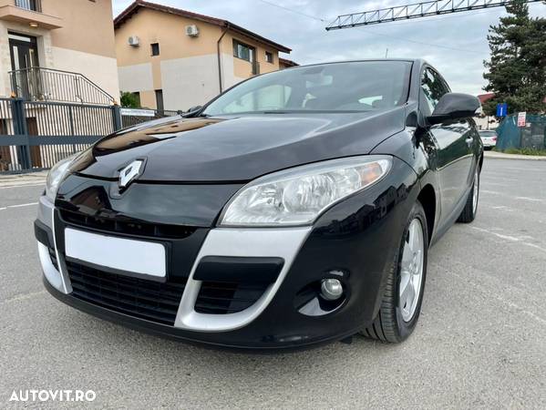 Renault Megane III Coupe 1.5 dCi Color Edition - 28
