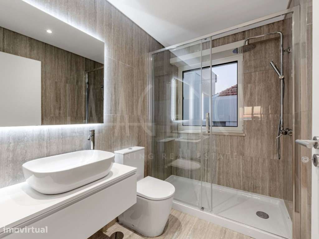 Apartamento T3 com vista mar-16