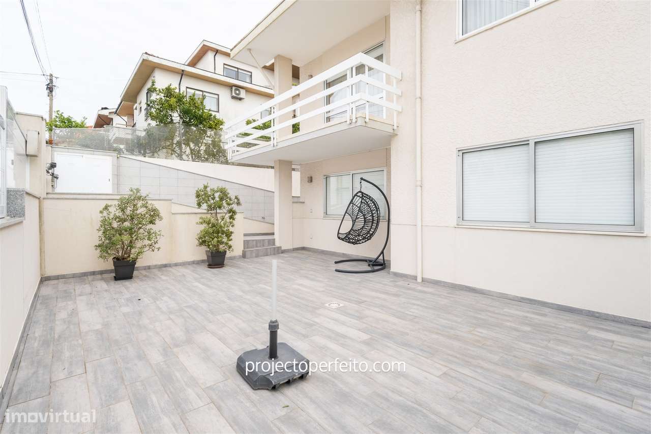 Moradia T3 Venda em Mafamude e Vilar do Paraíso,Vila Nova de Gaia - Grande imagem: 2/53