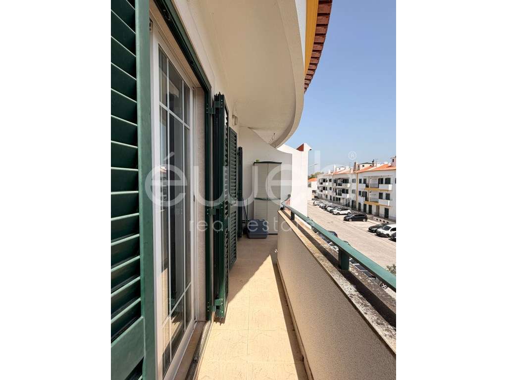 Apartamento T3 com Garagem e Arrecadação, em Aires-14