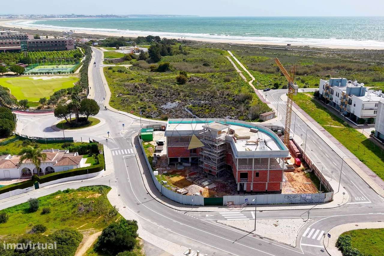 Apartamento T3 Novo com Piscina e Vista Mar situado em Lagos, Meia Pra - Grande imagem: 2/20