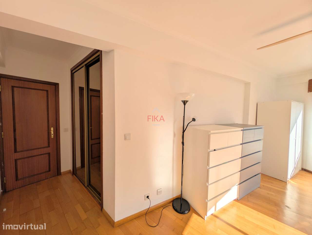 T2 luminoso com vista desafogada e elevador-24