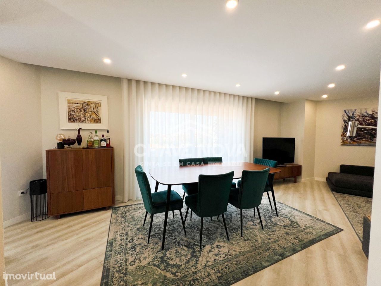 Apartamento T2 c/ terraço - Vila Nova de Gaia