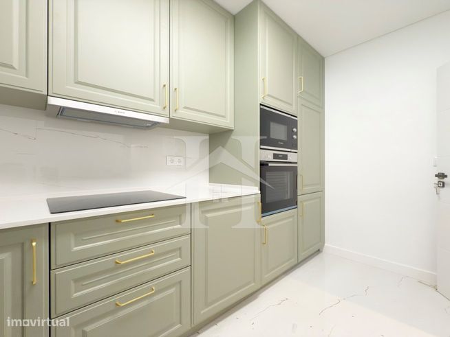 Apartamento T1 no condomínio Estoril Garden com garagem e arrecadação-15
