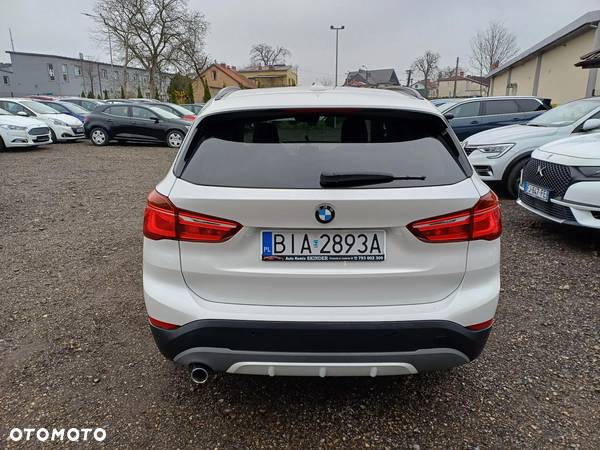 BMW X1 sDrive16d Sport Line - 5