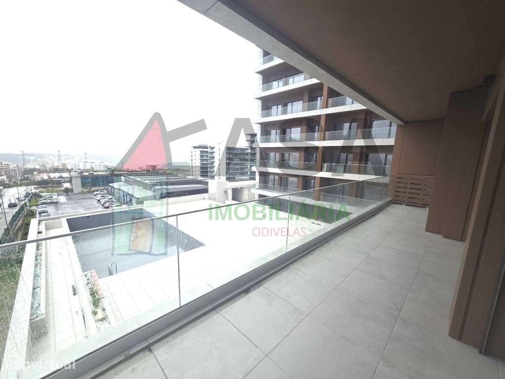 Empreendimento novo com piscina T2 e T3 disponíveis-19