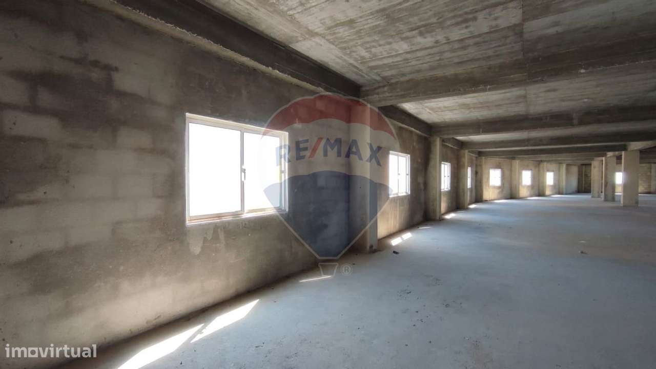 Armazém  para arrendamento - Grande imagem: 4/12