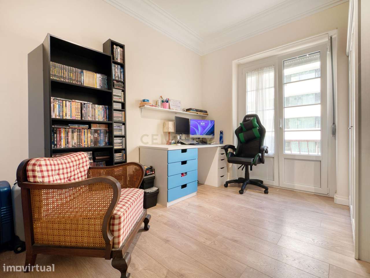 Imóvel com grande potencial em Campolide – excelente oportunidade em L - Grande imagem: 3/31