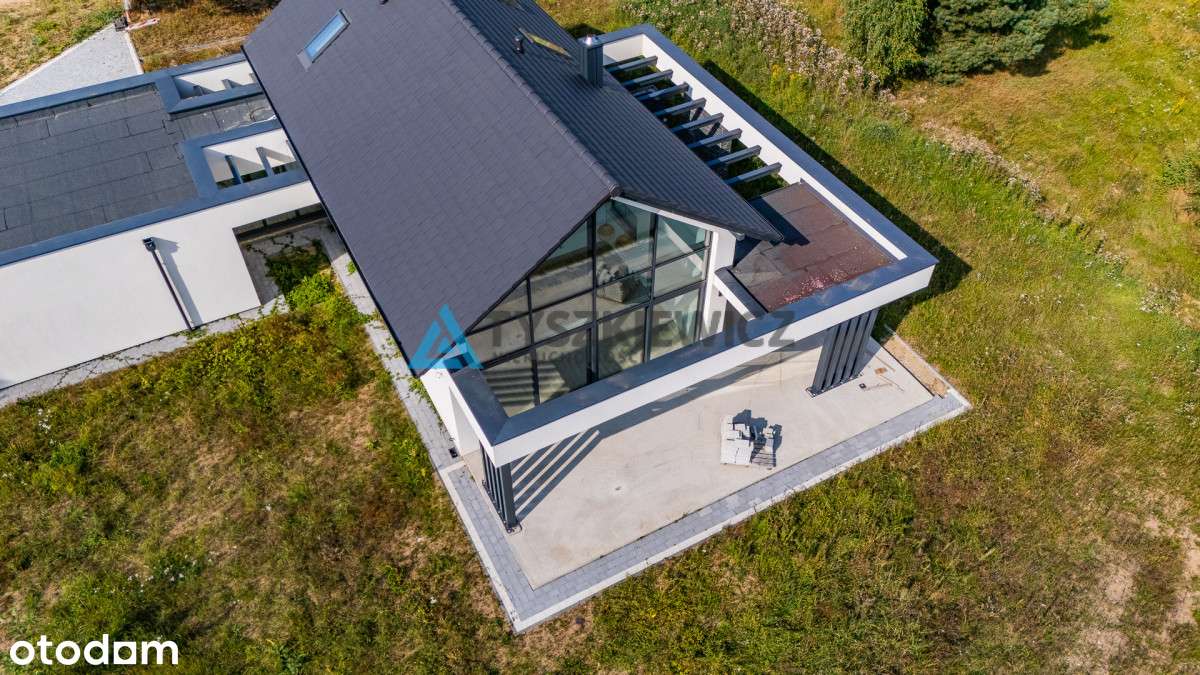 Nowy funkcjonalny dom w sercu Kaszub-16