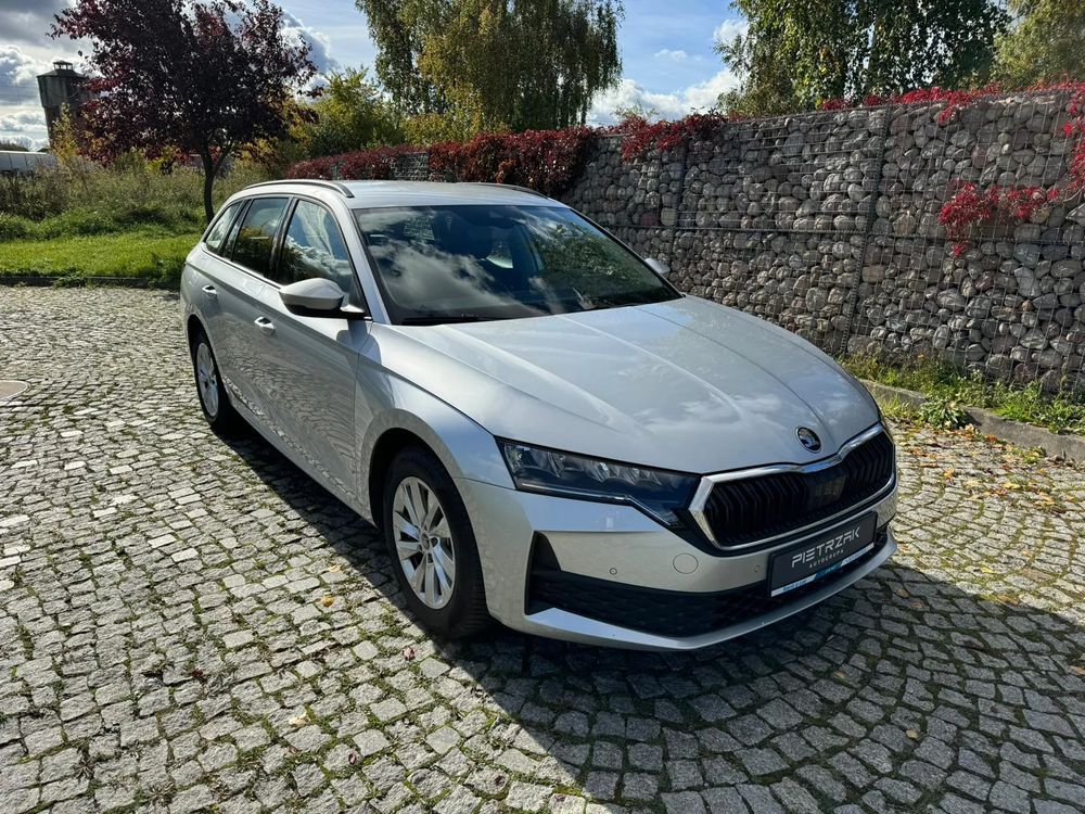 Skoda Octavia Salon Polska FV23%
