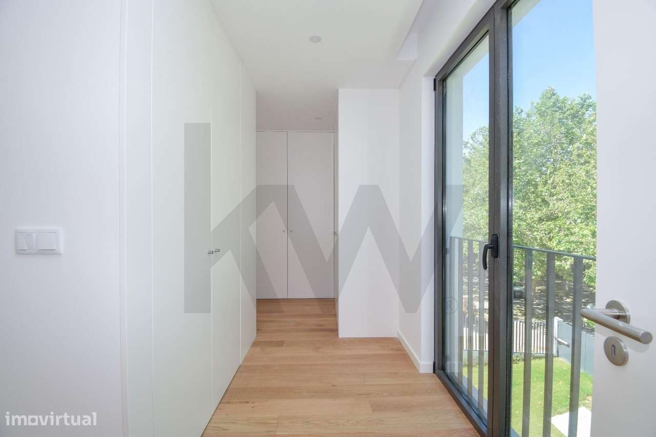 Moradia Contemporânea T5 no Oeiras Golf & Residence-29