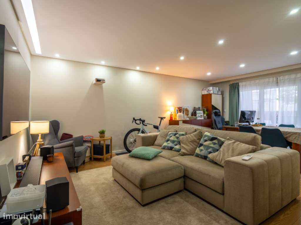 T2 com Suíte, Garagem e 2 Terraços no Empreendimento SolVillas na P...-7