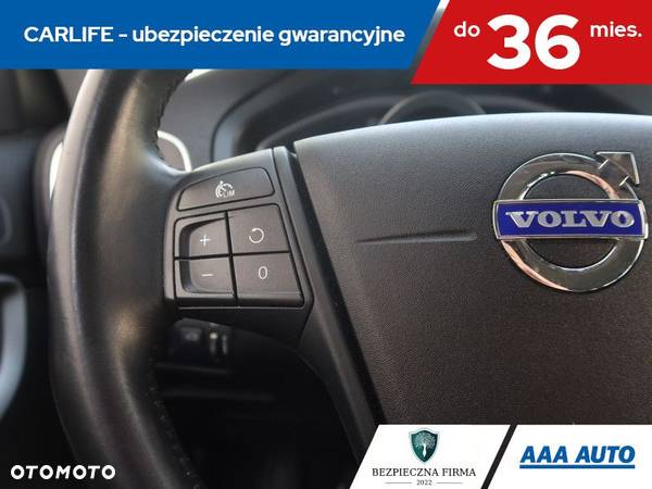 Volvo V40 - 18