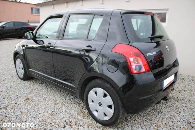 Suzuki Swift 1.3 DDiS GLX / Comfort - 2