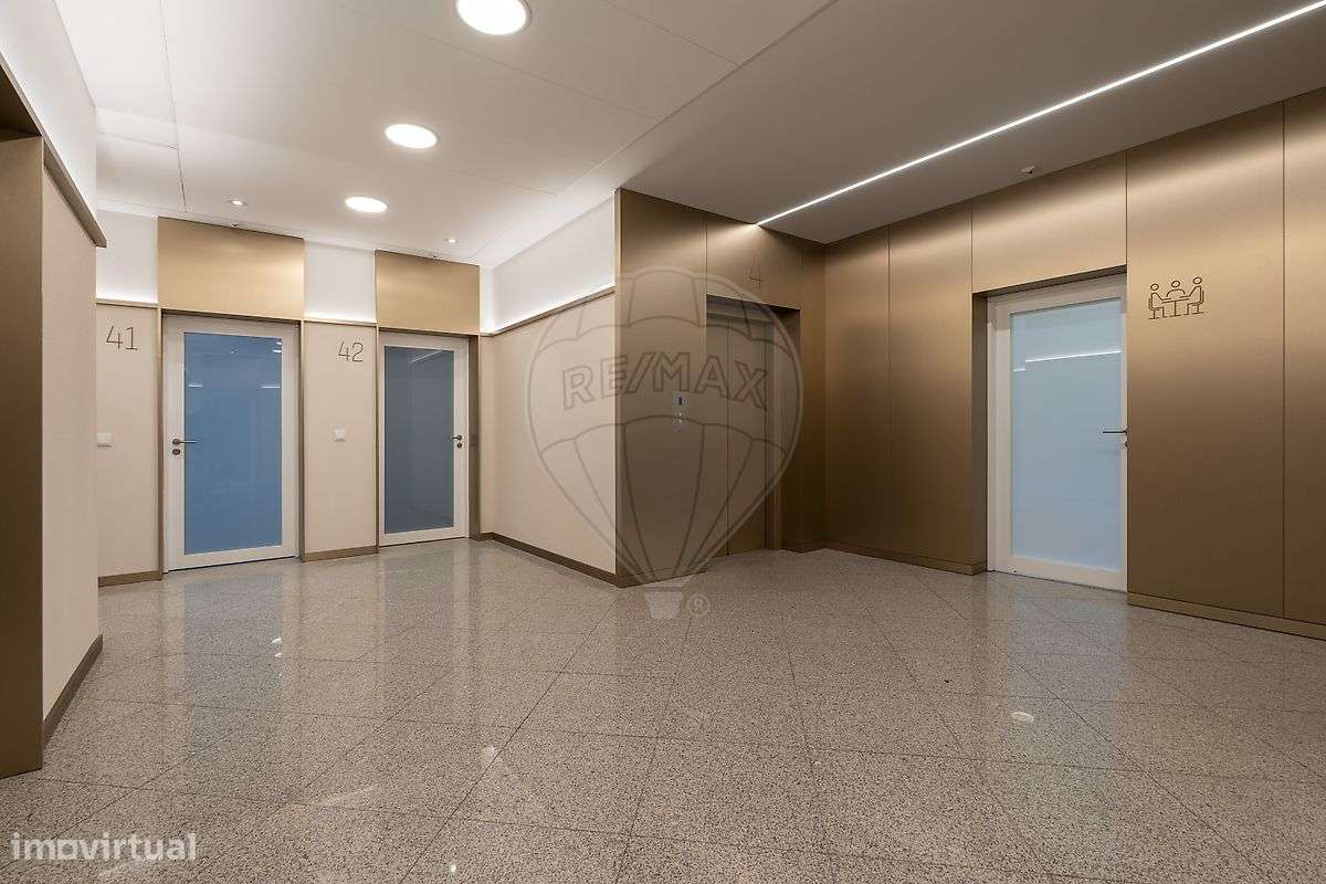 Escritório  para arrendamento - Grande imagem: 5/12
