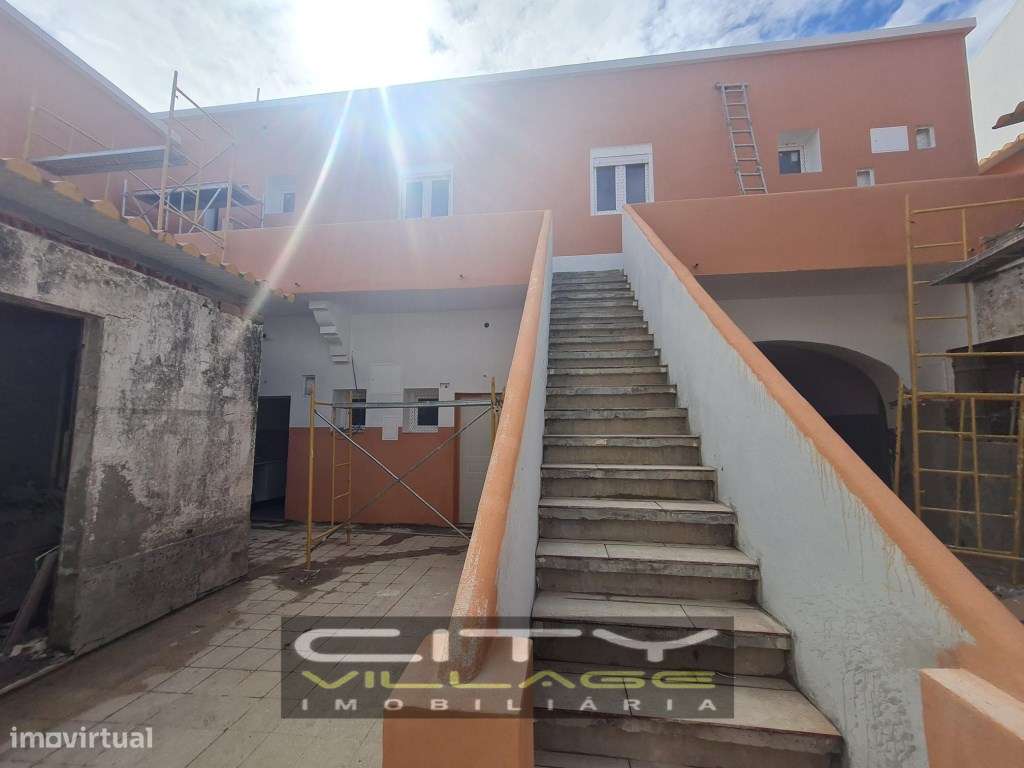 Prédio Centro Montijo-5