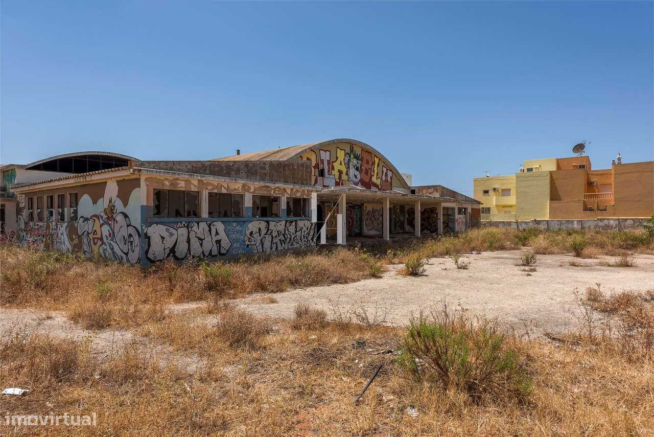 Terreno Urbano com Projeto aprovado para Complexo Residencial - Olhão - Grande imagem: 4/19